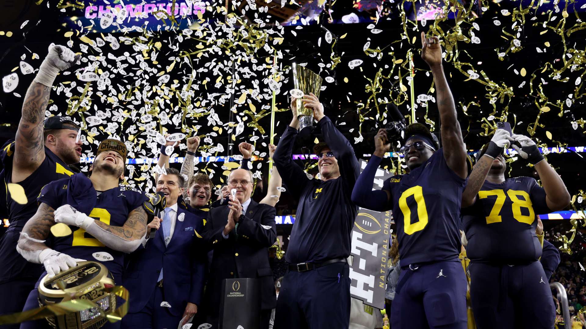 College Football bowl game schedule Dates times TV channels live streams to watch every bowl game in 2024 25 Goal US